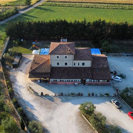 Agriturismo La Vecchia Cascina Di Paolo & Belinda Villa Pietrelcina Eksteriør billede