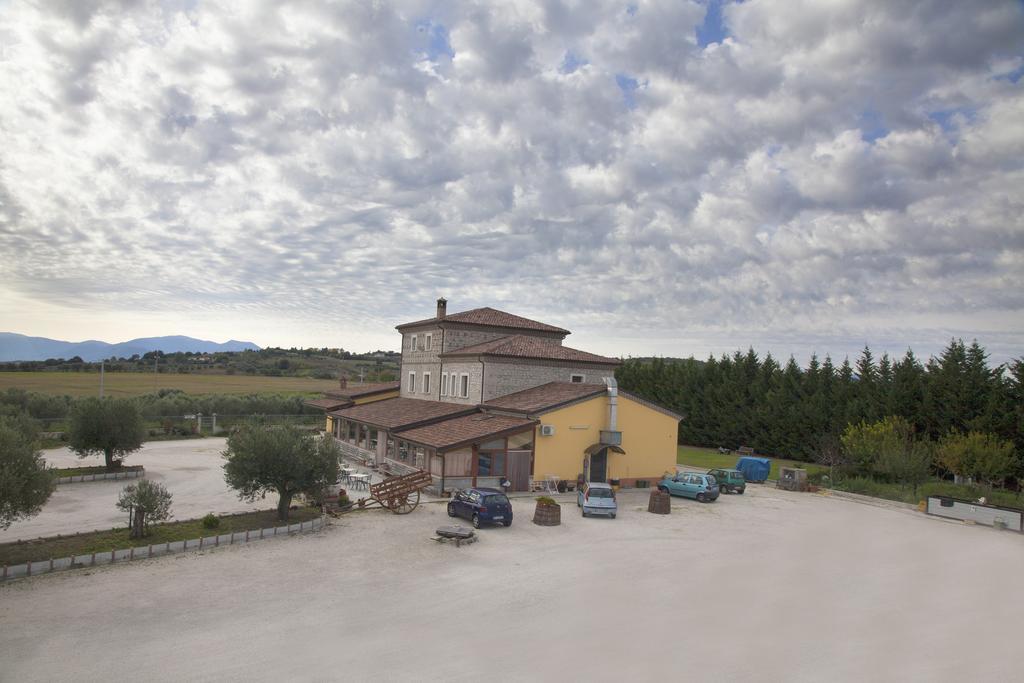 Agriturismo La Vecchia Cascina Di Paolo & Belinda Villa Pietrelcina Eksteriør billede