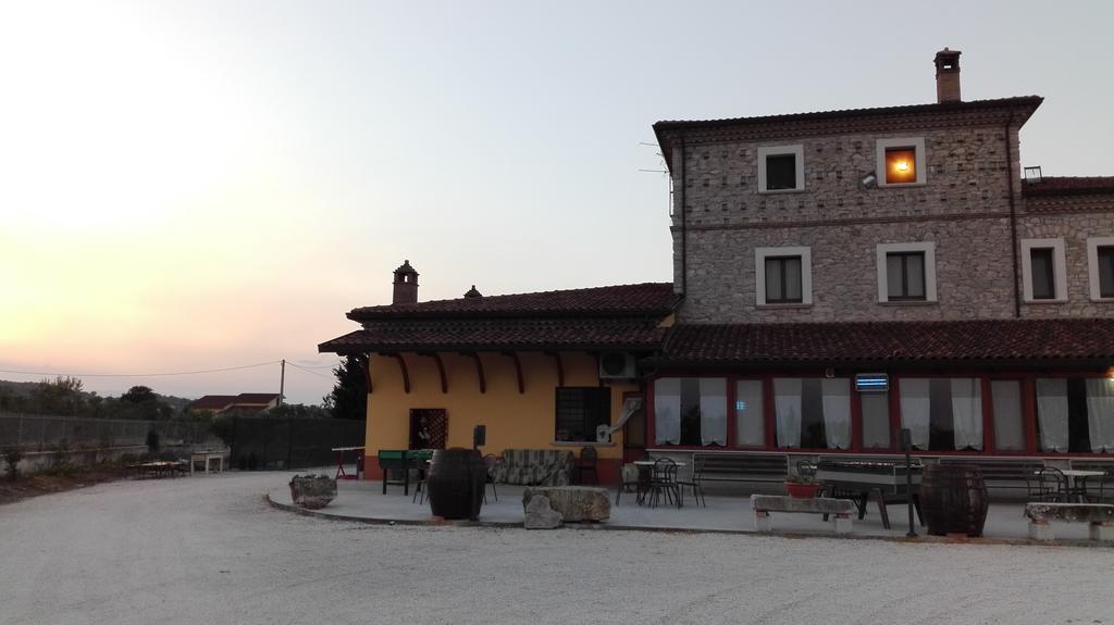 Agriturismo La Vecchia Cascina Di Paolo & Belinda Villa Pietrelcina Eksteriør billede