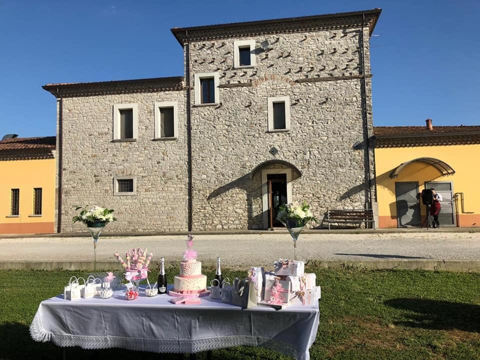 Agriturismo La Vecchia Cascina Di Paolo & Belinda Villa Pietrelcina Eksteriør billede